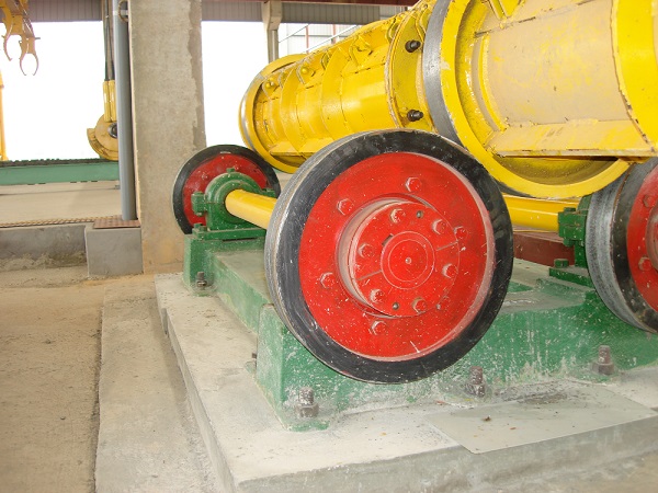 Concrete Pile Spinning Machine