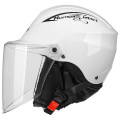 Universal all-season riding helmet for men and women