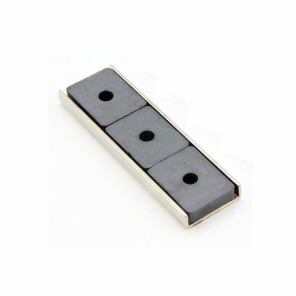 Ferrite channel magnet