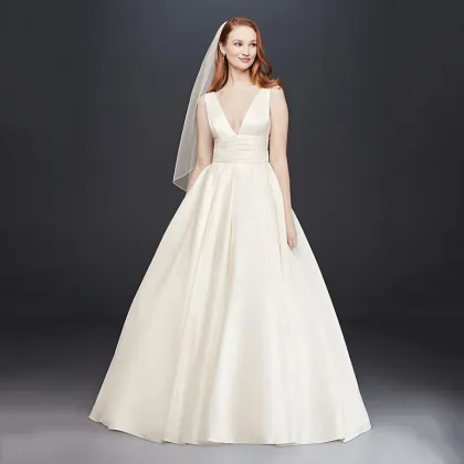 Off White Satin Cummerbund Bandage Ball Gown Wedding Dress