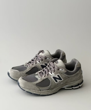 Sports shoes with explosive performance