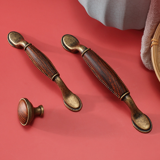 wooden kitchen cupboard knobs