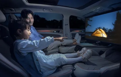Chinese M4 Hybrid Electric Luxury EV MPV: Fuel Cell Powered Hot Car