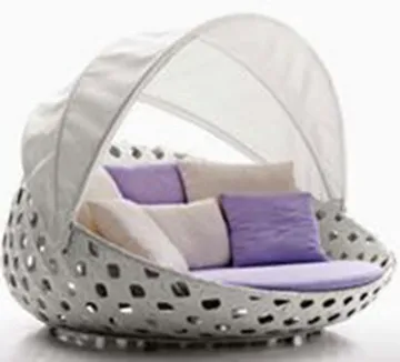 Round Canopy Outdoor Rattan Daybed