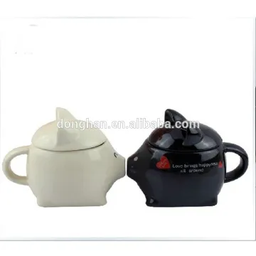 Hot selling good quality ceramic couple mugs with lids for valentine's day