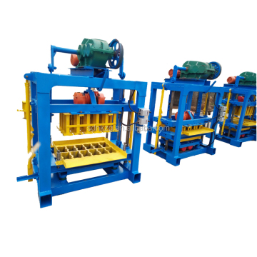 Wirtschaftliche halbautomatische hydraulische Blockmaschine in Uganda und Südamerika