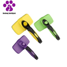 পোষা প্রাণীদের জন্য কার্যকর বেগুনি চুল অপসারণ চিরুনি