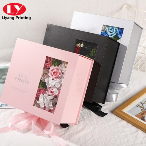 Caja de flores hecha a mano personalizada con ventana