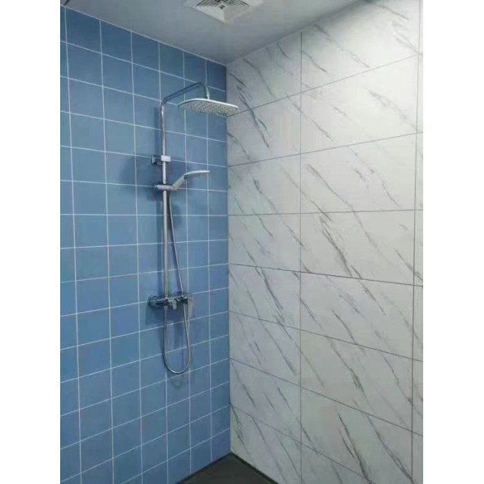 แผงผนัง SPC ที่ทนทาน การออกแบบห้องน้ำที่ทันสมัย