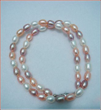 pearl necklace