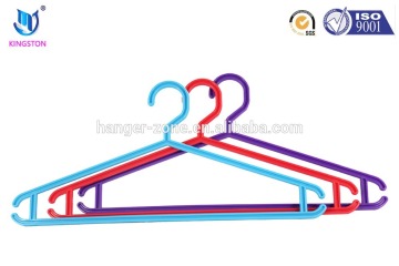 durable cheap different color plastic clothes hanger coat hanger