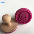 Nuovi francobolli Pirate Skull Bones in stile