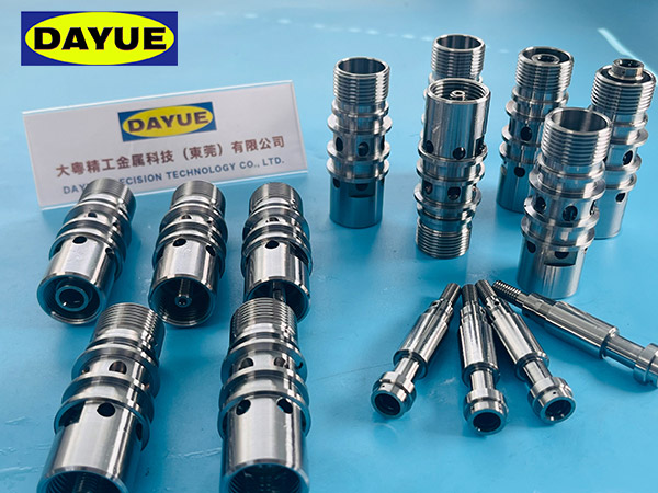 Hydraulic spool valve sleeve