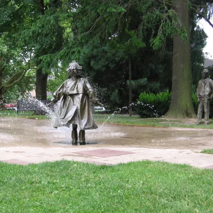 theme park large outdoor decoration metal craft beverly cleary bronze sculpture