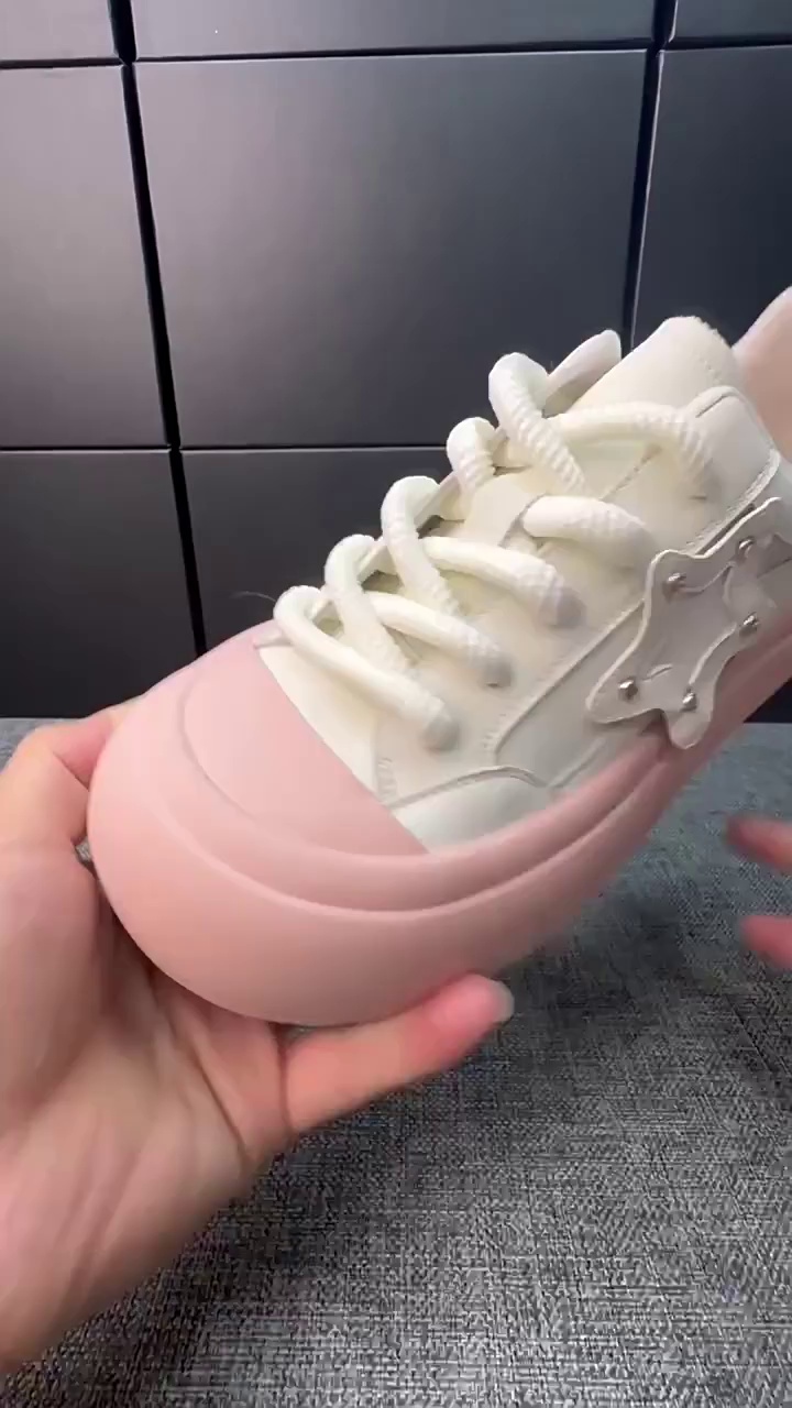 Women's New Star Big Toe Bread Shoes