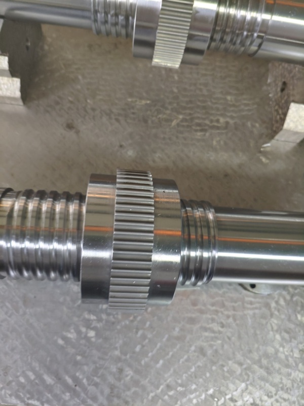 Hollow ball screws