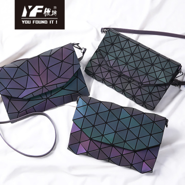 Fashion stylish cheap crossbody geometric folding messenger bag shoulder bag with PU strap