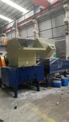 Prix des machines de broyage de plastique pour le recyclage