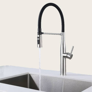 OEM Wholesale Silicone Pull Down Sprayer Kitchen Faucet with 360 Degree Swivel and Magnetic Suction