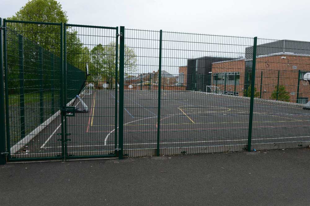 welded mesh security fencing panels