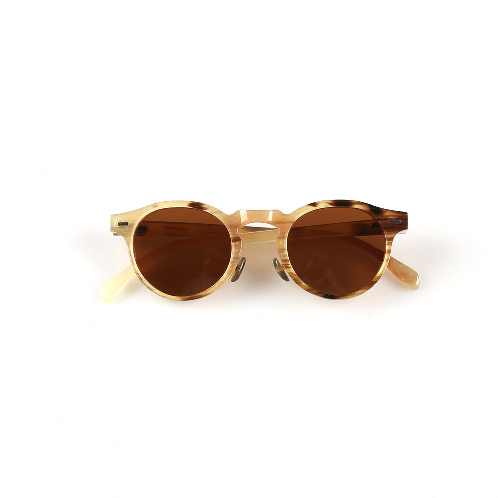 Small Round Buffalo Horn Sunglasses
