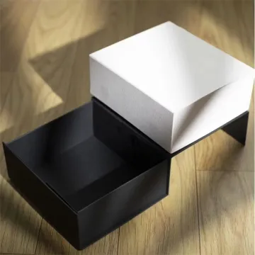 Customized foldable packaging gift box