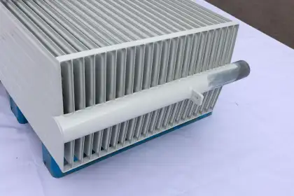 Oil-cooled transformer heat sinks