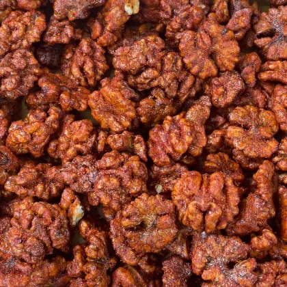 Spicy Walnuts Kernels for Snacking
