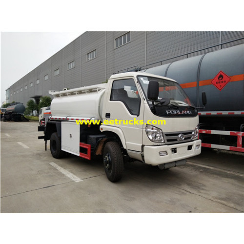 Dongfeng 4x2 5 CBM Oil Tank Trucks