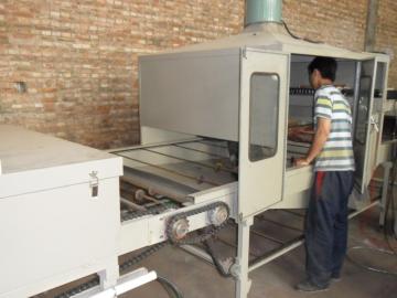 Máquina de chapa metálica y máquina de revestimiento de piedra