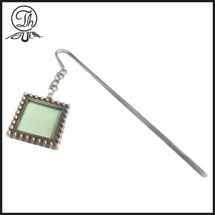 Create a Chinese bookmarks for square shape