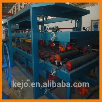 China supplier Color steel Sandwich roll Forming Machine