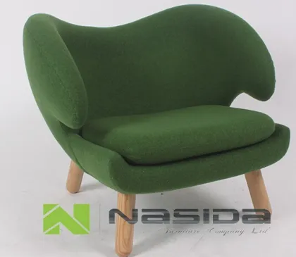 Replica Finn Juhl Pelikan Chair