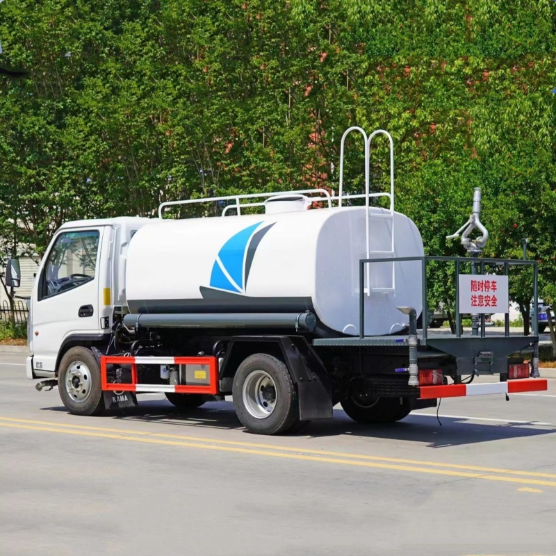 road cleaning vehicle