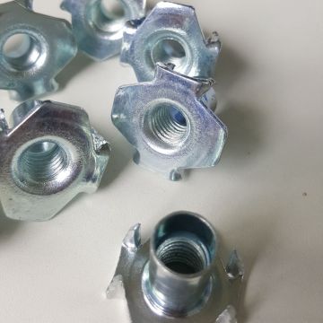 Hopper Feed CB/NHF Tee Nut M8x20