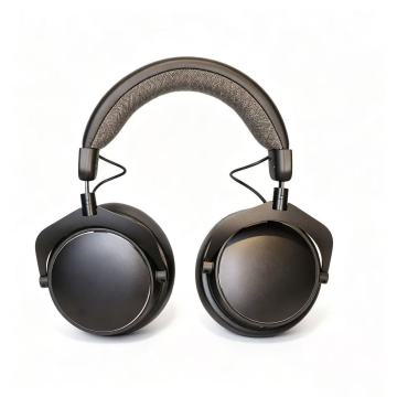 Closed Back Headphones for Studio Recording