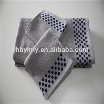 Wholesale thick 100% cotton gift face towel set from China supplier