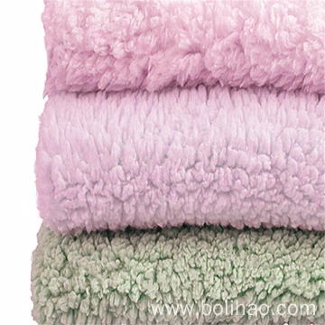 Types of Fleece Fabric: From Microfleece to Sherpa Varieties – Nancy's  Notions