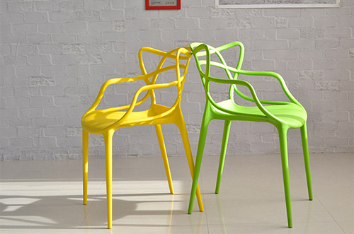 plastic dining chair