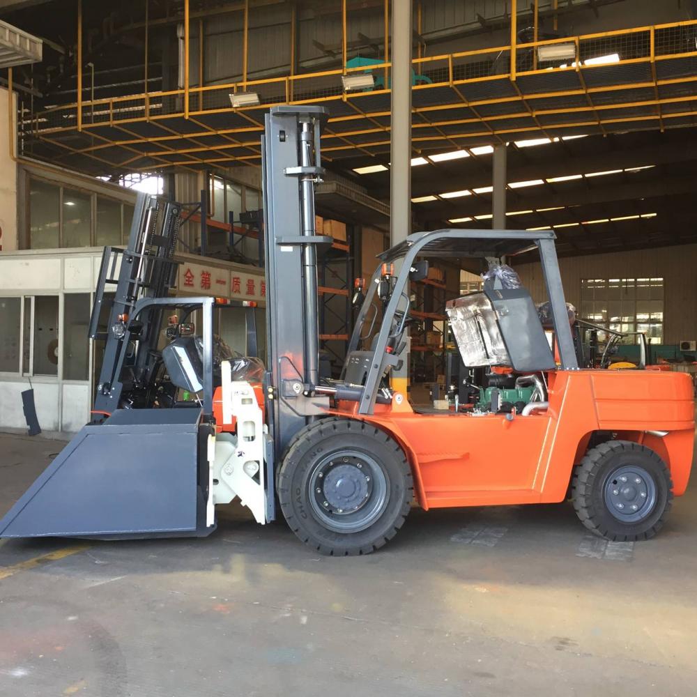 Forklift With Tipping Bin