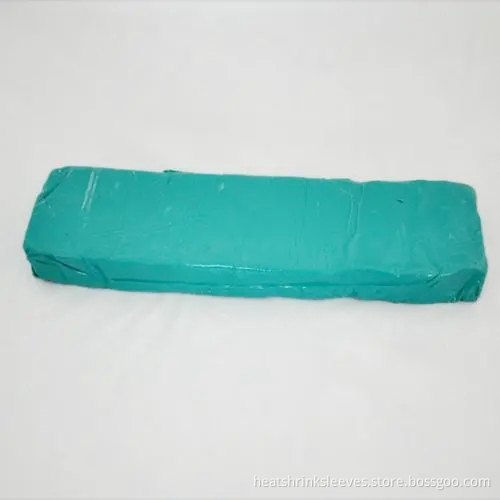 Detailed view of viscoelastic mastic texture and consistency