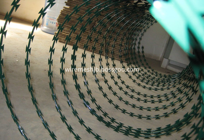 Green Color Pvc Coated Concertina Razor Wire, High Quality Green Color ...