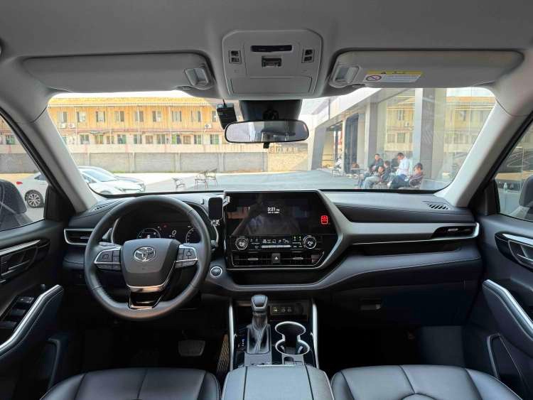 Toyota Highlander Hybrid 2.5L 2WD