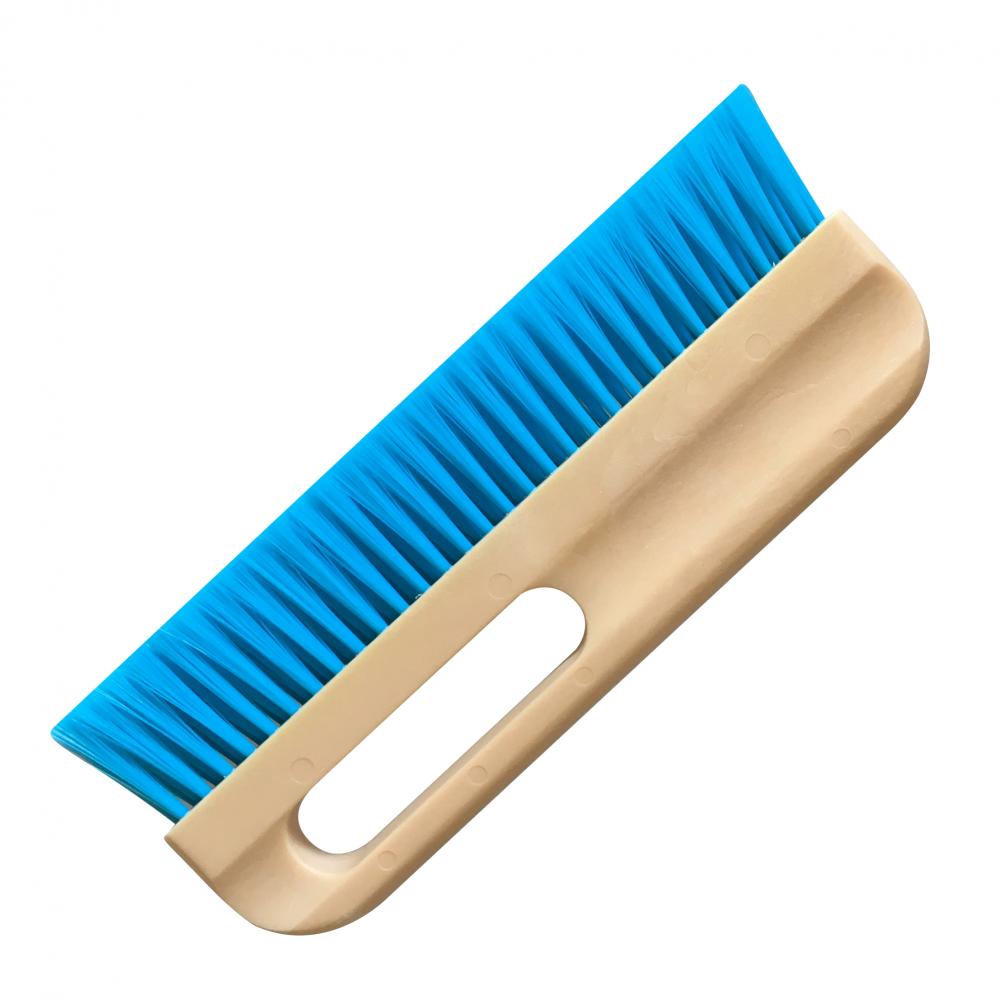 Art Design Lined Wooden Handle Plastic Brush