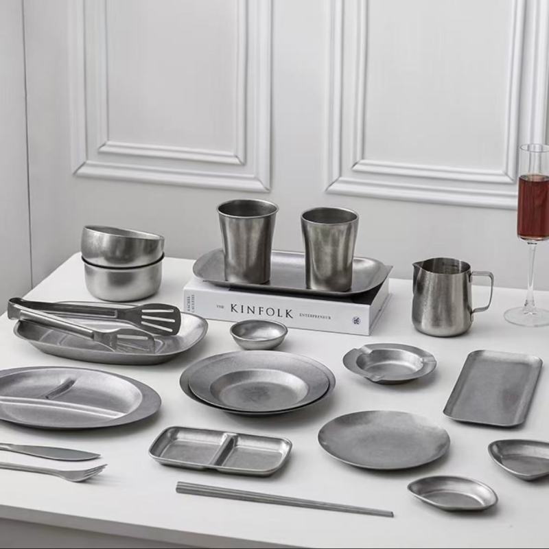 Stylish Metal Cutlery Set for Elegant Dining