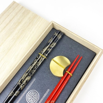 Luxury Custom Chinese Dragon Design Wood Chopsticks Set with Golden Holders - 2024 New Arrival
