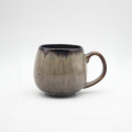 Moderna tazza di caffè in stile minimalista ceramica