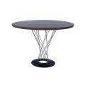 Eettafel van Isamu Noguchi Cyclone