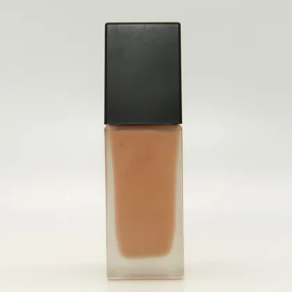 Longwear Foundation - Lightweight, Breathable, and Concealing Without Pink Hue or Logo