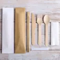 Jednorazowe drewniane sztućce dla gastronomii